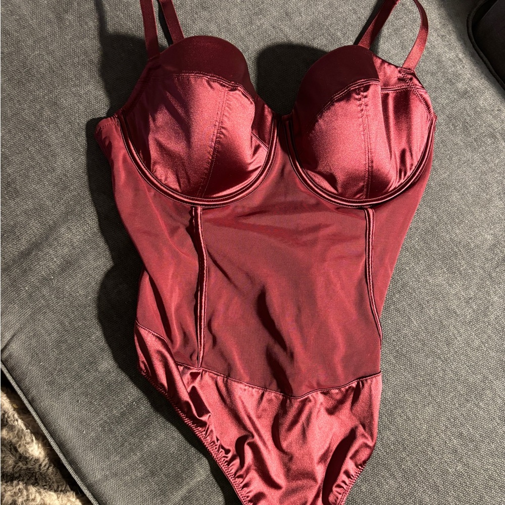 Auden LRG LIGHT USED Satin/Mesh Lightly Lined Lingerie Bodysuit Women Berry Red